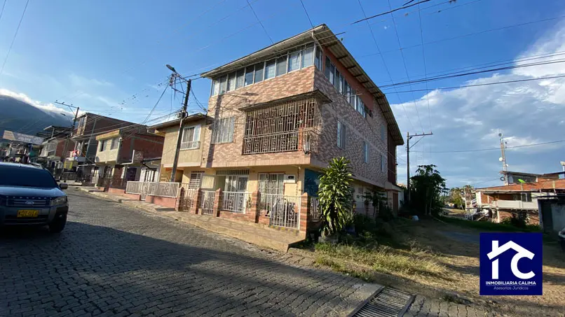 Casa de 2 viviendas en el Canadá Calima Darién
